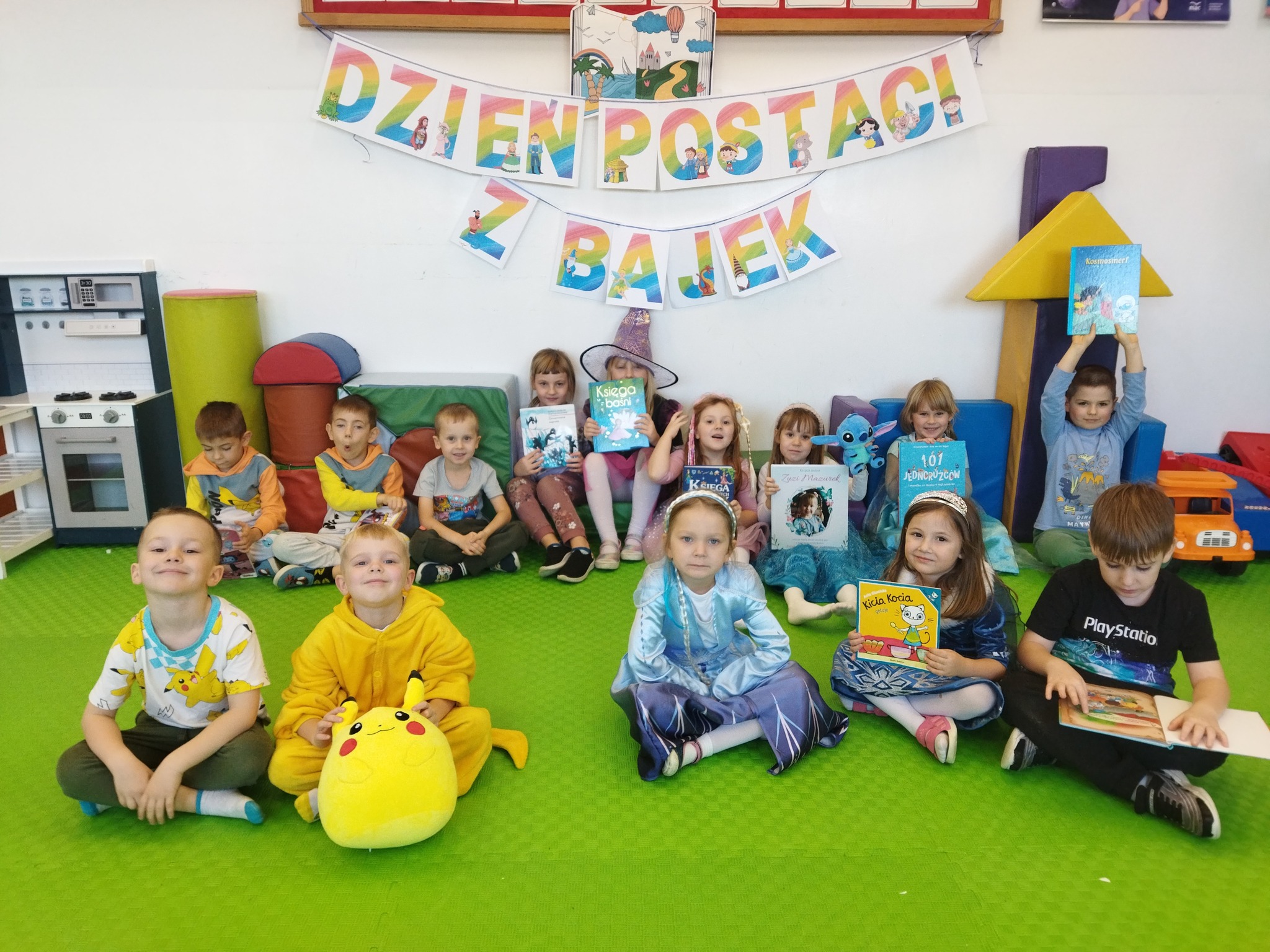 Dzień Postaci z Bajek w grupie Mali Odkrywcy