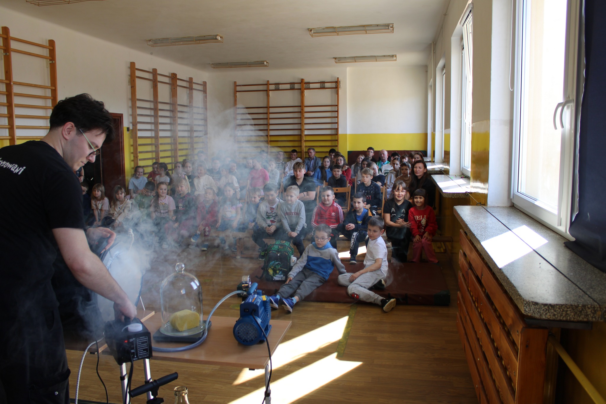 Pokazy chemiczno-fizyczne w naszej szkole