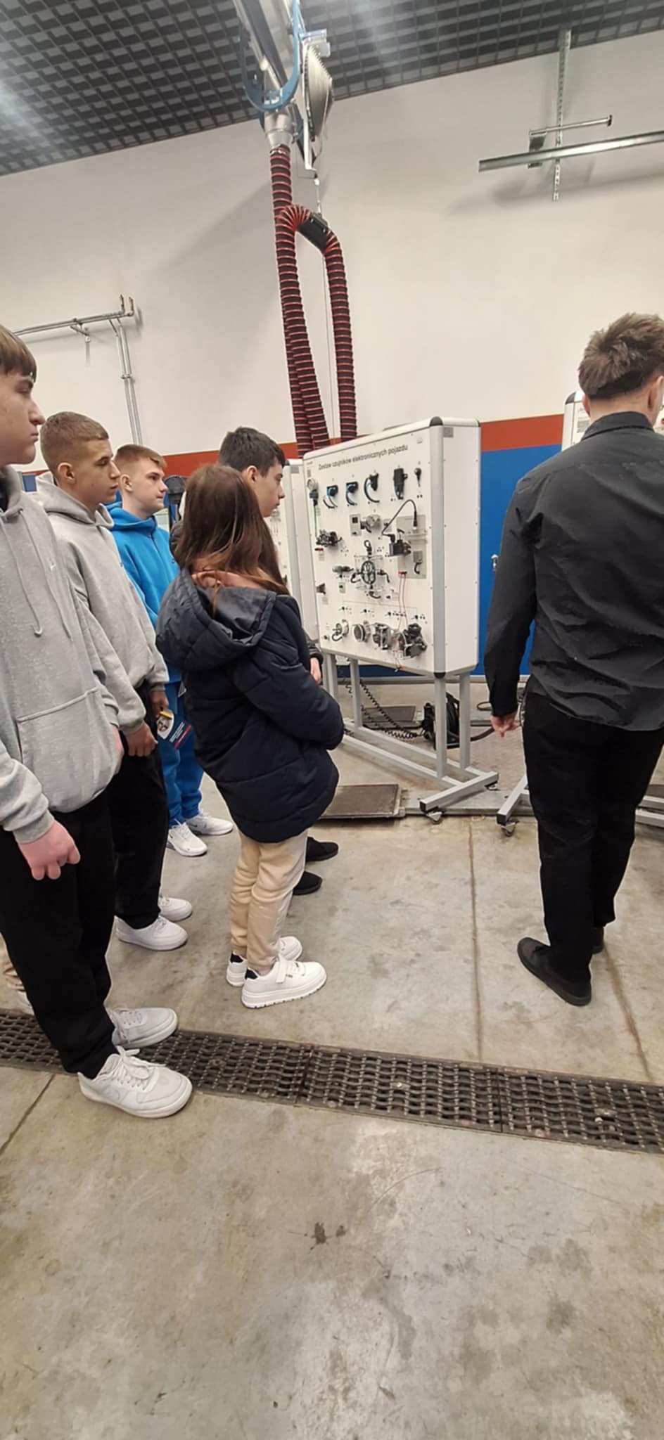 Warsztaty zawodoznawcze uczniów klasy VIII w RCEZ w Biłgoraju